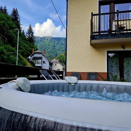 House Utrinek With Free Play Room, Jacuzzy And Garage Podbrdo Zewnętrze zdjęcie