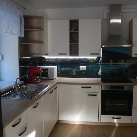 House Utrinek With Free Play Room, Jacuzzy And Garage Podbrdo Zewnętrze zdjęcie